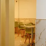 לינה וארוחת בוקר Nova Delpa Al